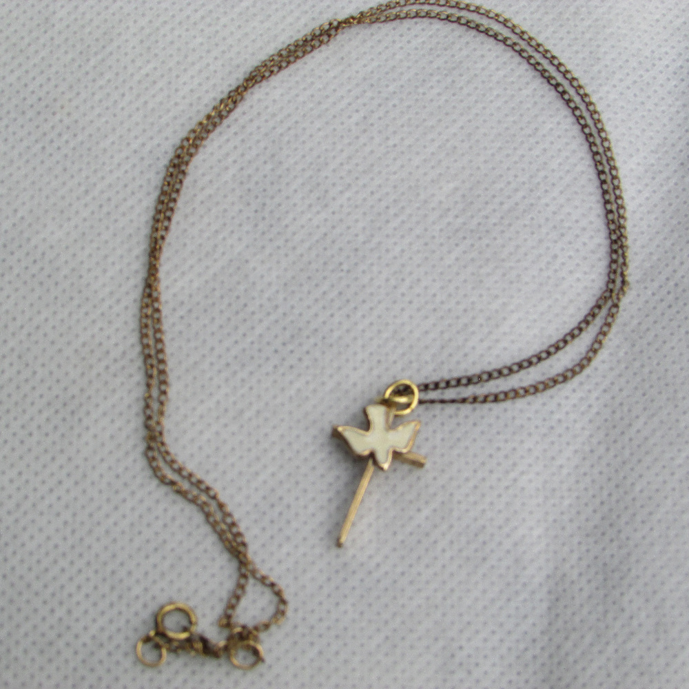 Dove/Cross Necklace with 18 inch chain
